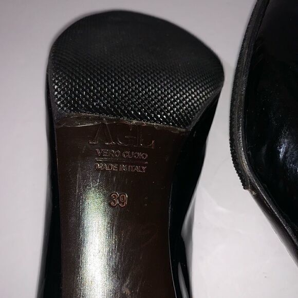 AGL heels  - Picture 2 of 6
